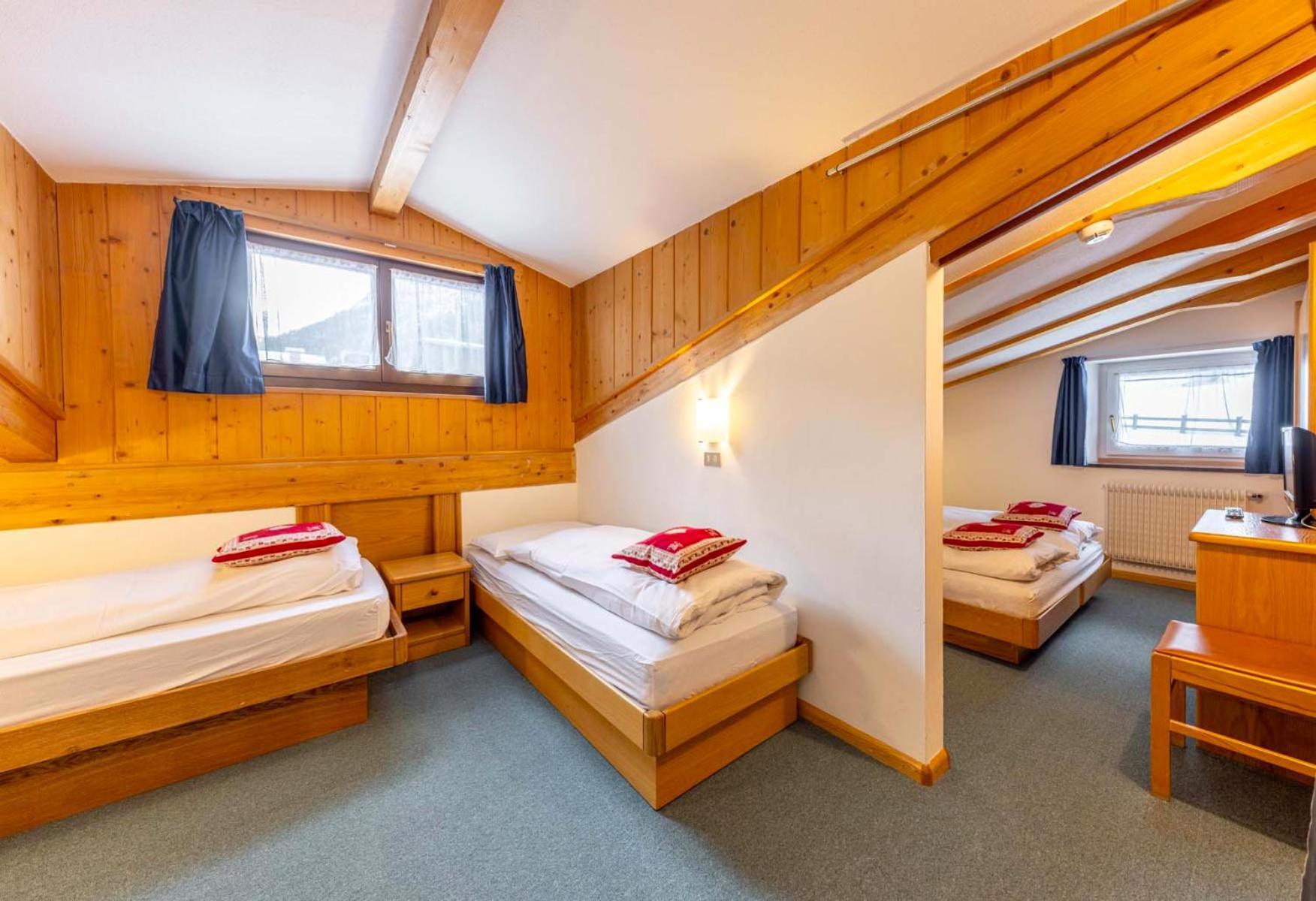 Albergo Arnica 卡纳泽伊 外观 照片