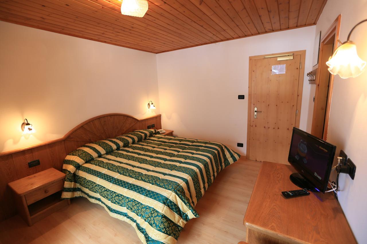 Albergo Arnica 卡纳泽伊 外观 照片