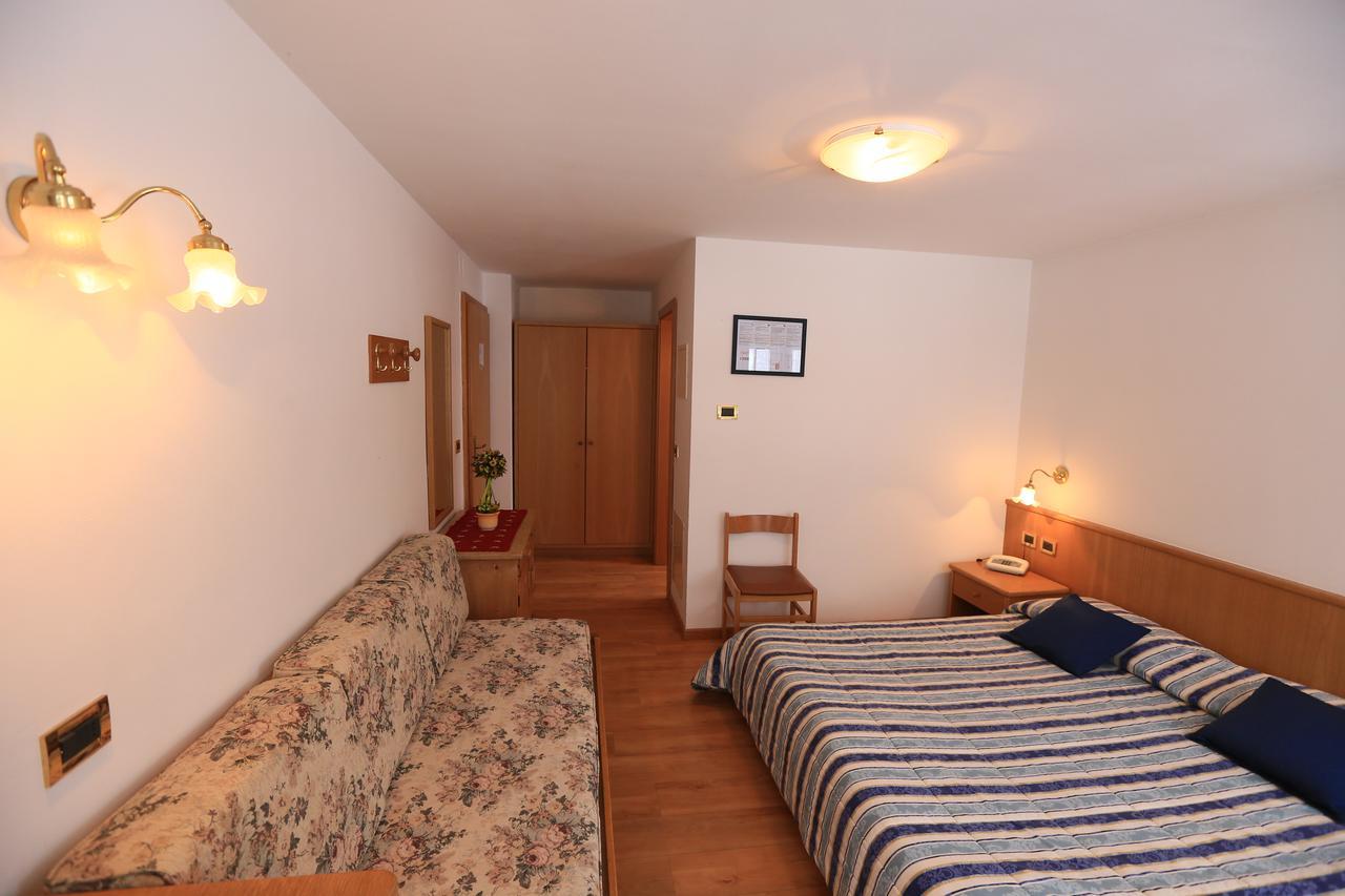 Albergo Arnica 卡纳泽伊 外观 照片
